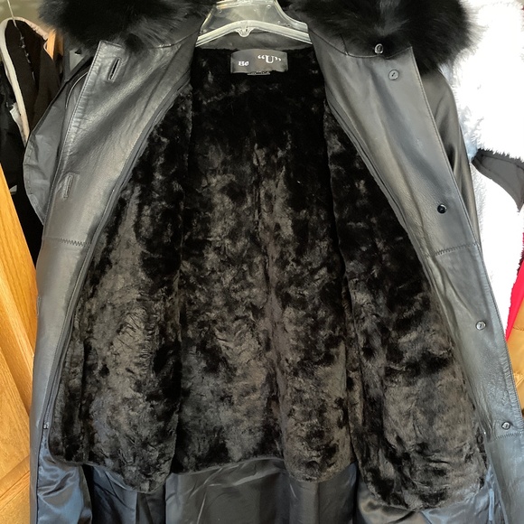 Leather coat - Picture 3 of 3